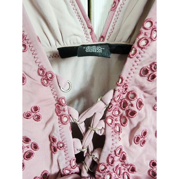A Pea In The Pod Maternity L One Swimsuit Piece Size Large Eyelet Mauve - Picture 4 of 10